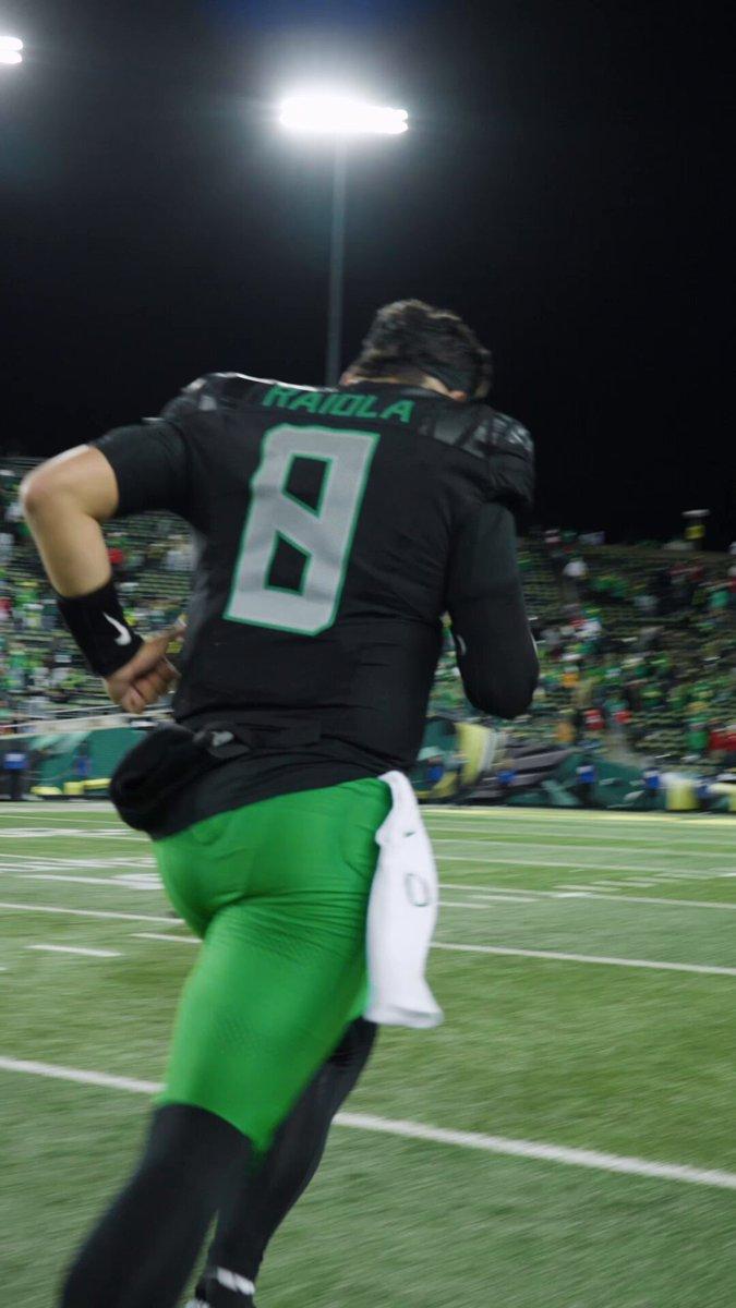 Raiola comes off bench, beats former team 🦆