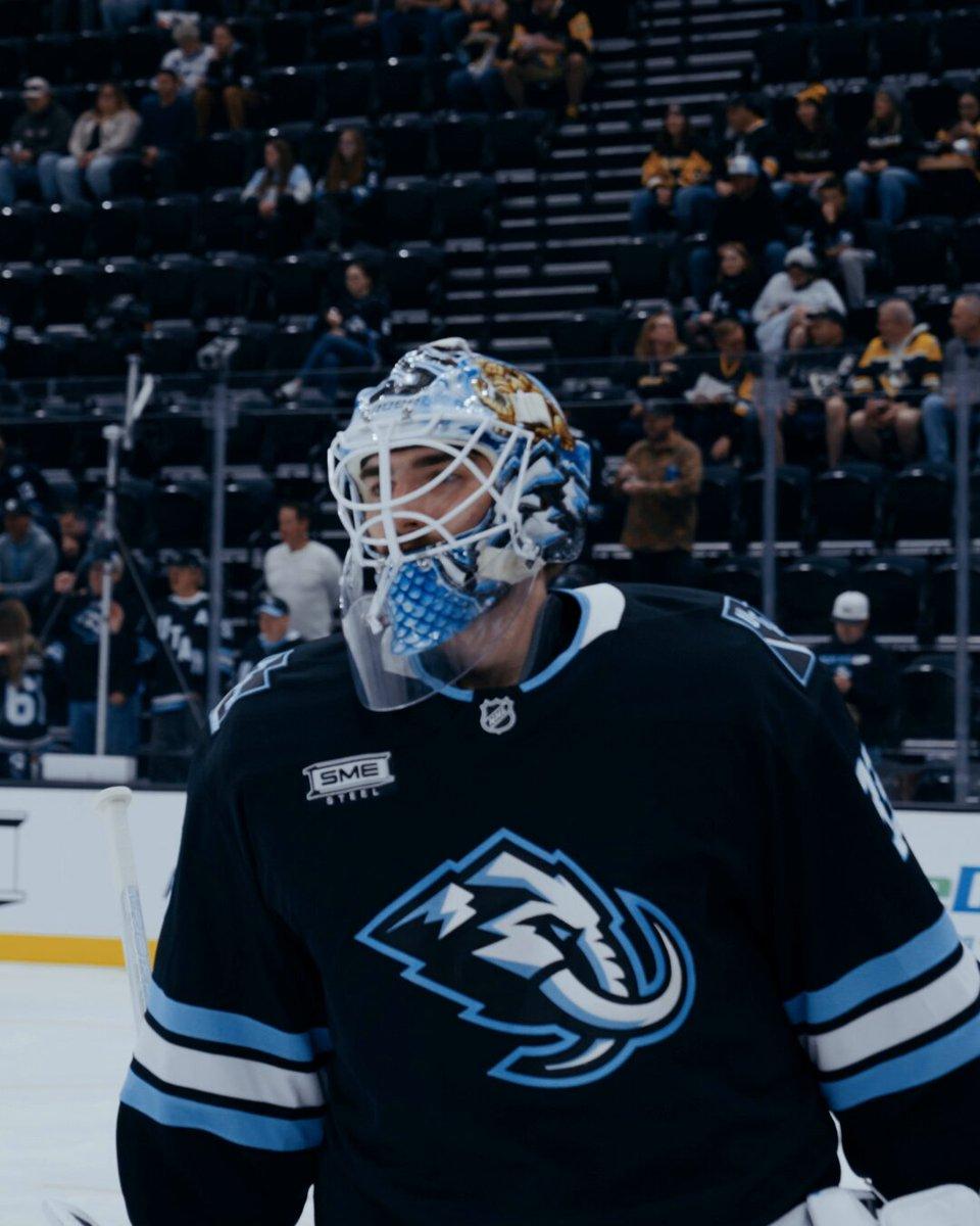 Penguins vs. Mammoth