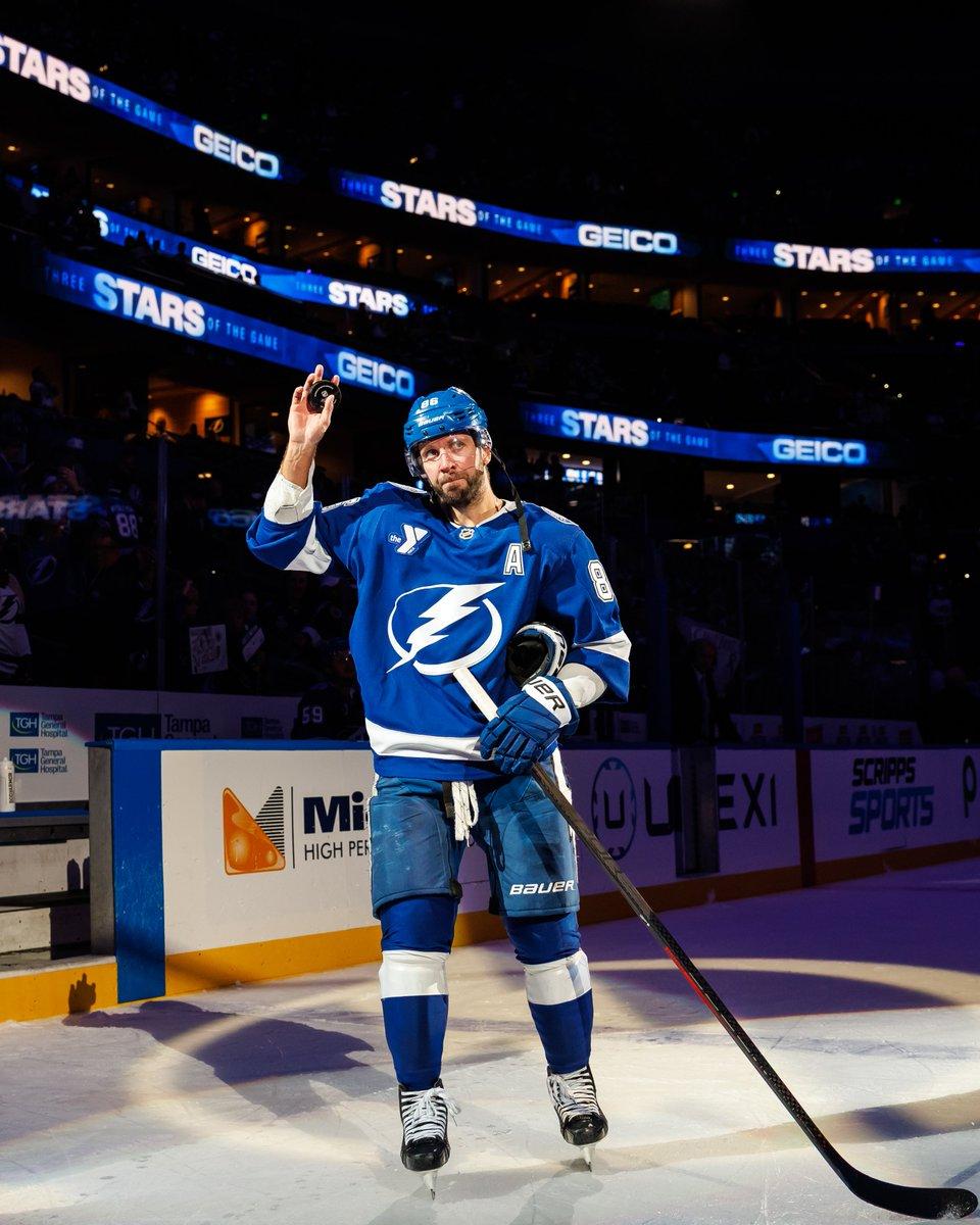 Reigning NHL MVP requests trade 😳